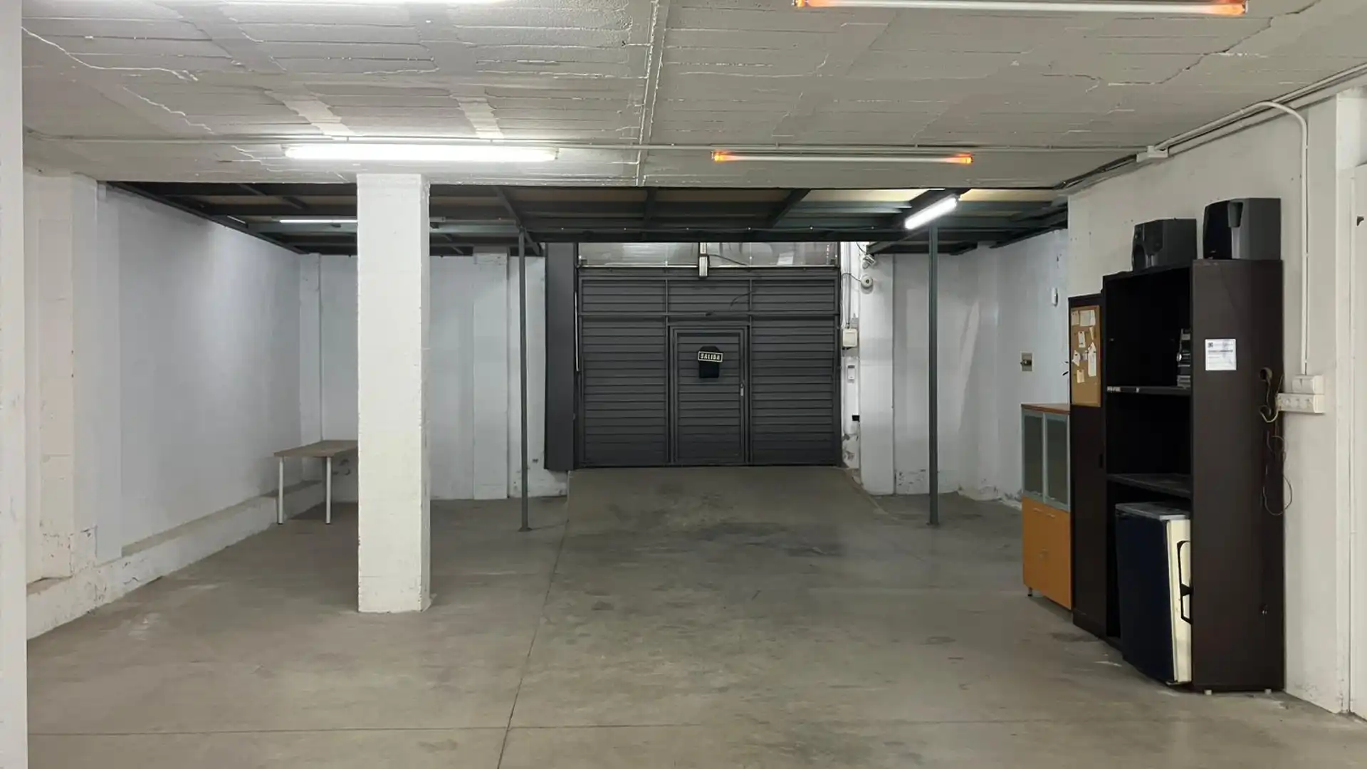 Local de alquiler en Viladecans con Aire acondicionado, Calefacción y Alarma