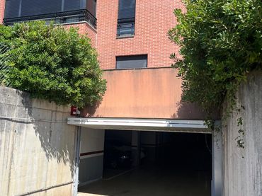 Einzelparkplatz mit Aufzug zur Miete in Calle el Mansín 15