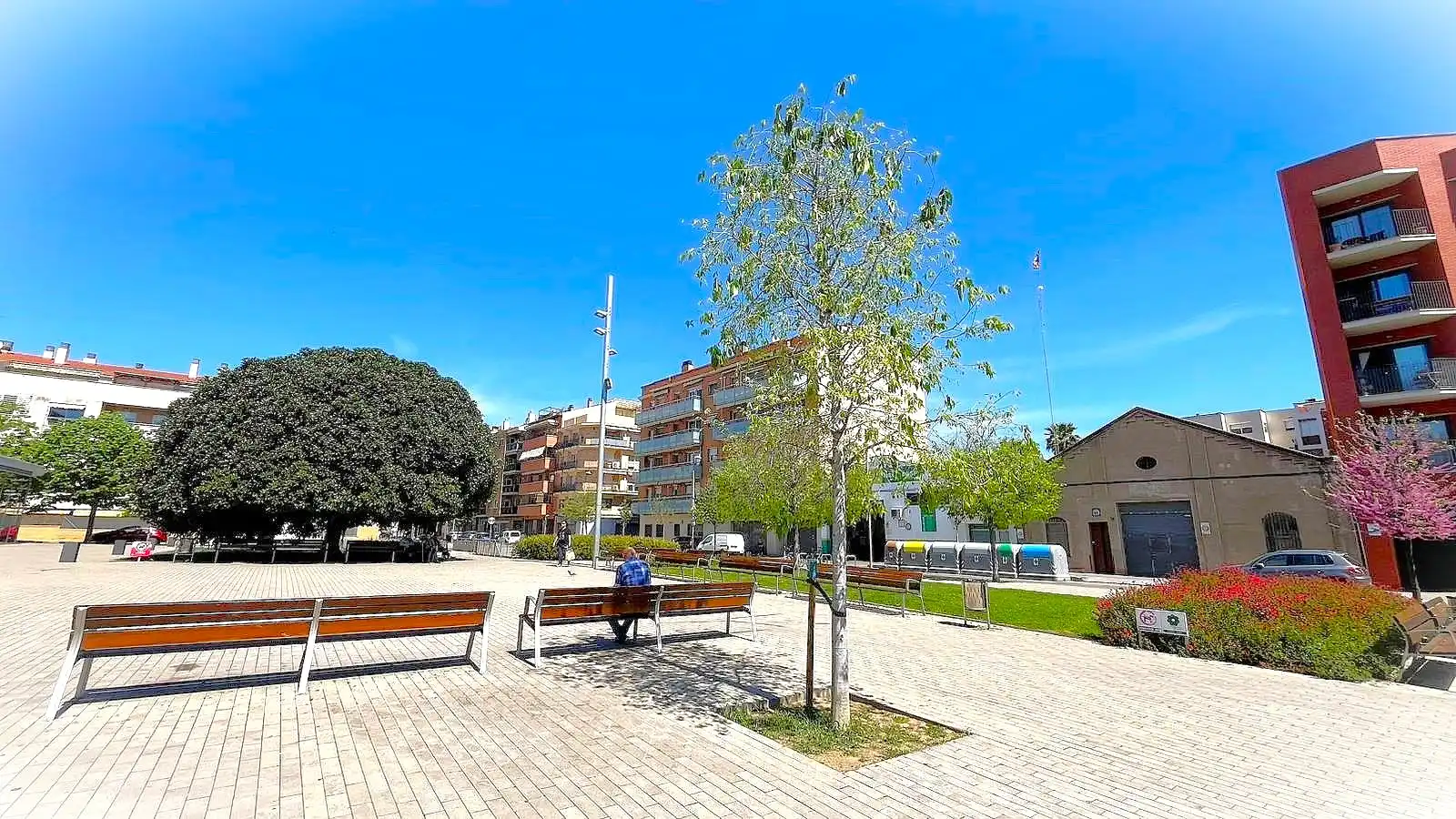 Vista exterior de Traster en venda en Sant Joan Despí