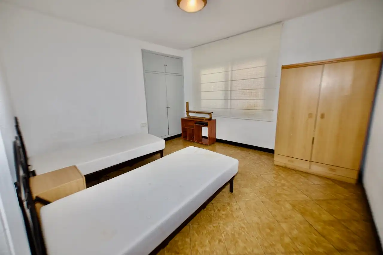 Dormitori de Pis en venda en Terrassa amb Calefacció, Terrassa i Forn