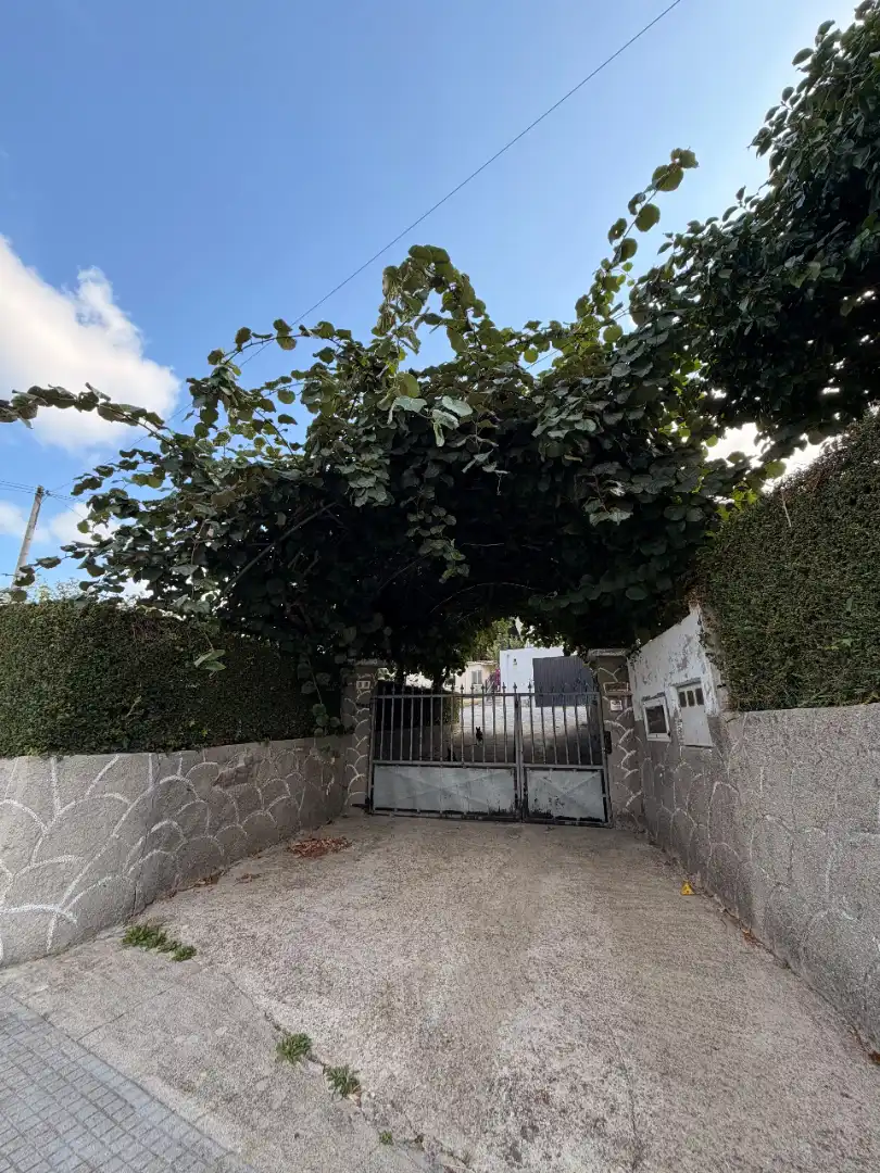 Vista exterior de Casa o chalet en venta en Cambre  con Calefacción, Amueblado y Balcón