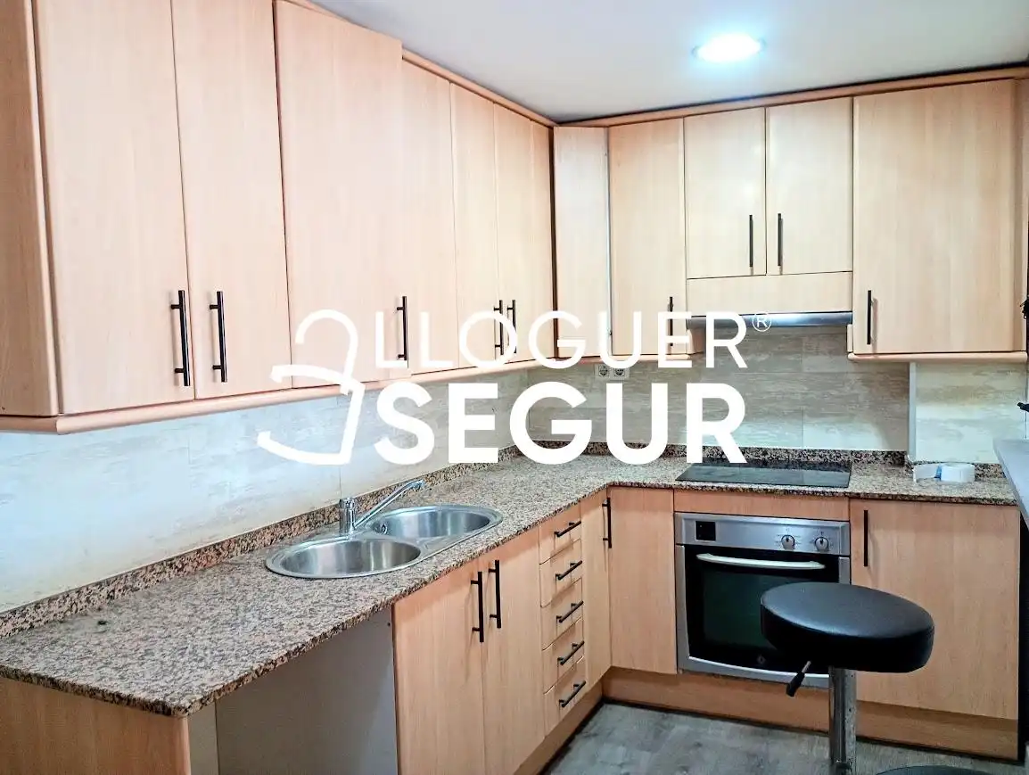 Cocina de Piso de alquiler en Olesa de Montserrat con Aire acondicionado, Calefacción y Terraza