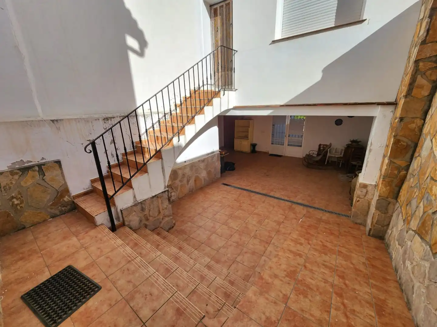 Country house zum Verkauf in Tormos mit Privatgarten und Terrasse