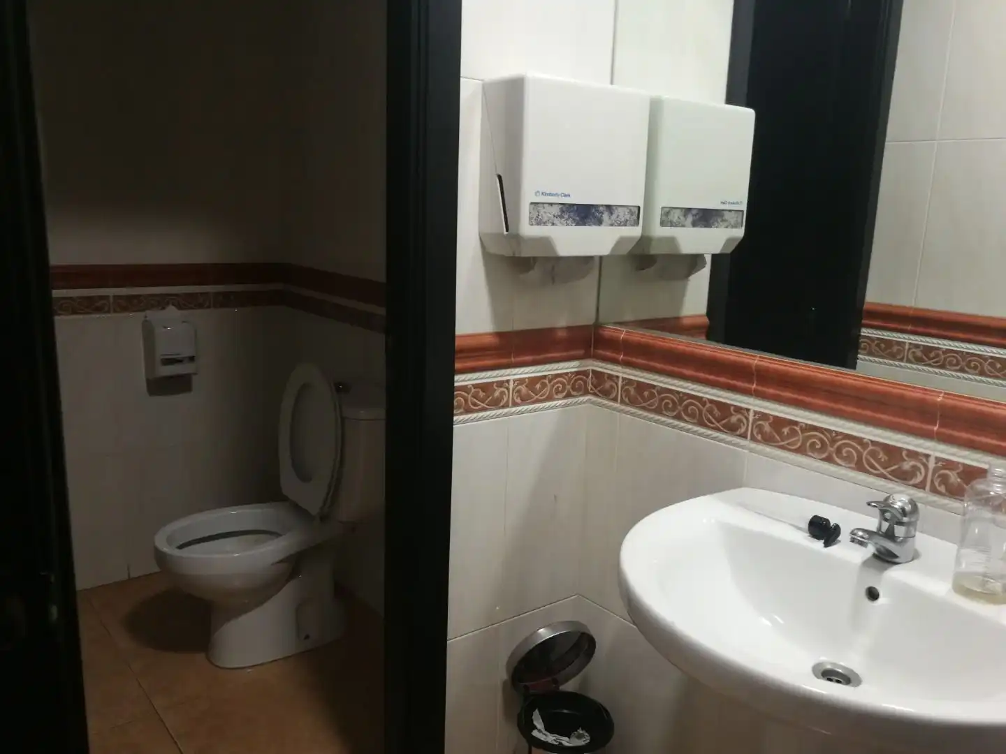 Badezimmer von Geschaftsraum zur Miete in A Coruña Capital 