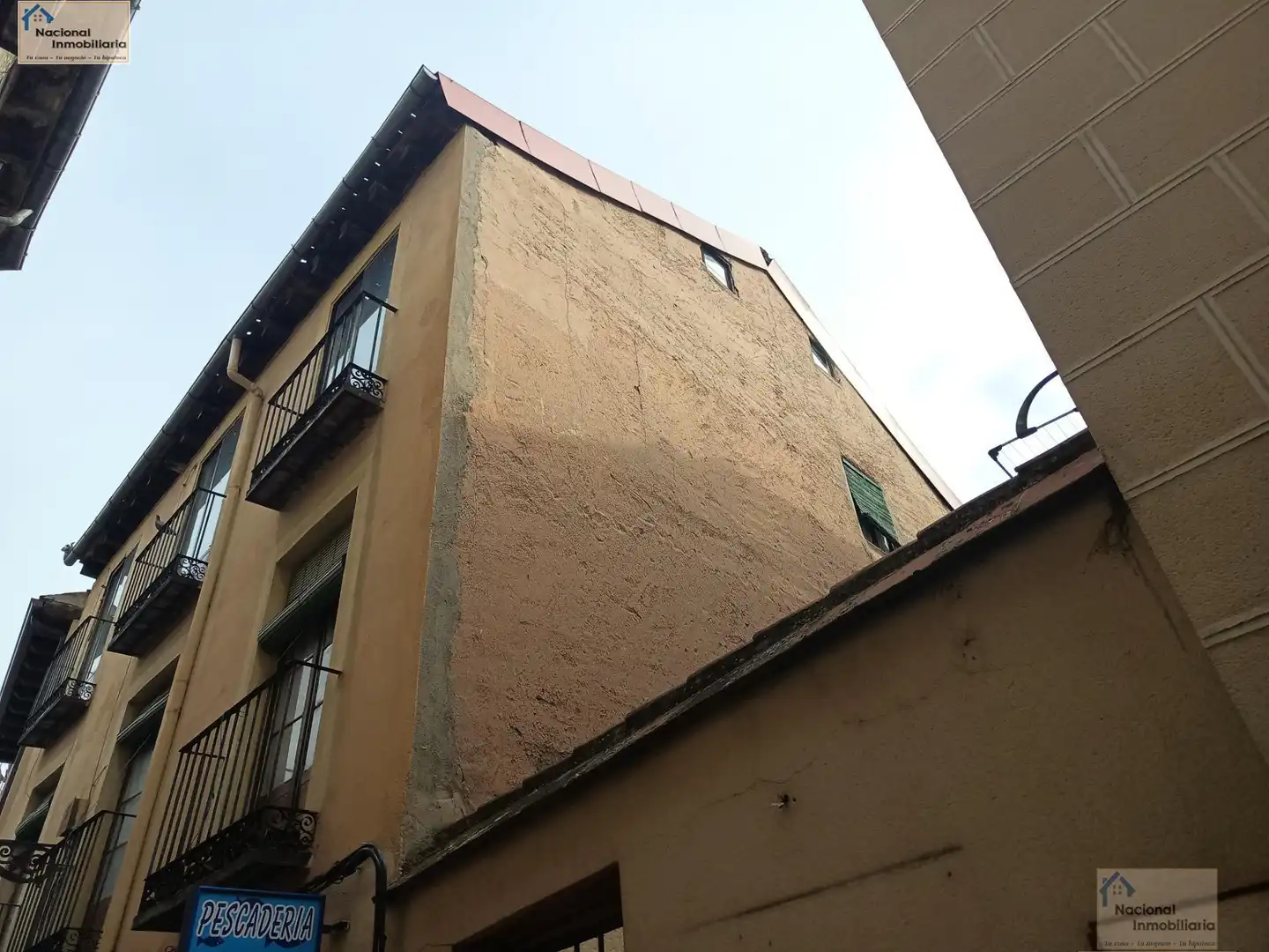 Vista exterior de Casa o chalet en venta en Segovia con Calefacción, Trastero y Alarma