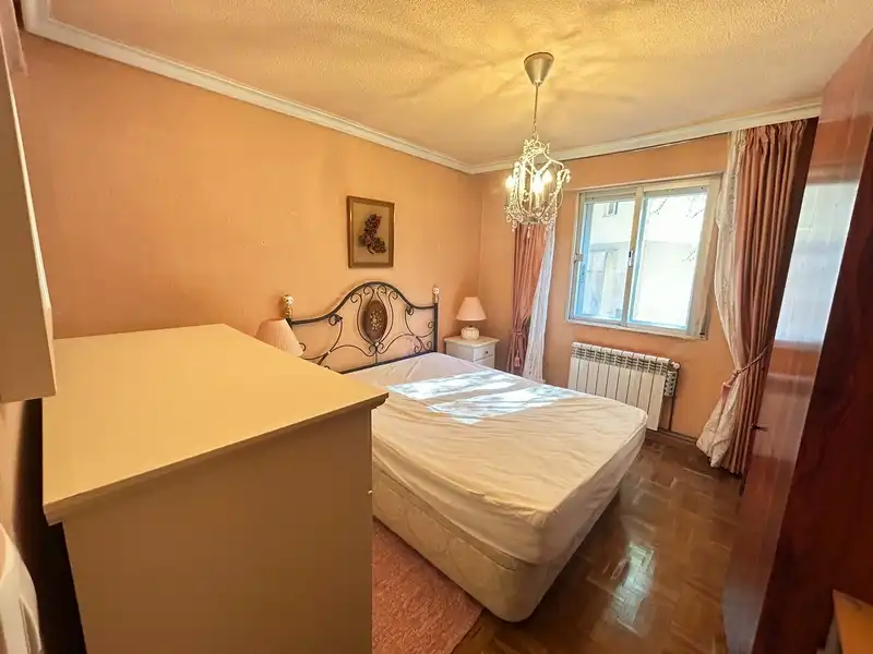 Habitación de Piso de alquiler en Madrid con Aire acondicionado, Calefacción y Amueblado