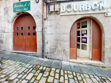 Local comercial en venda a Laredo - calle San Marcial