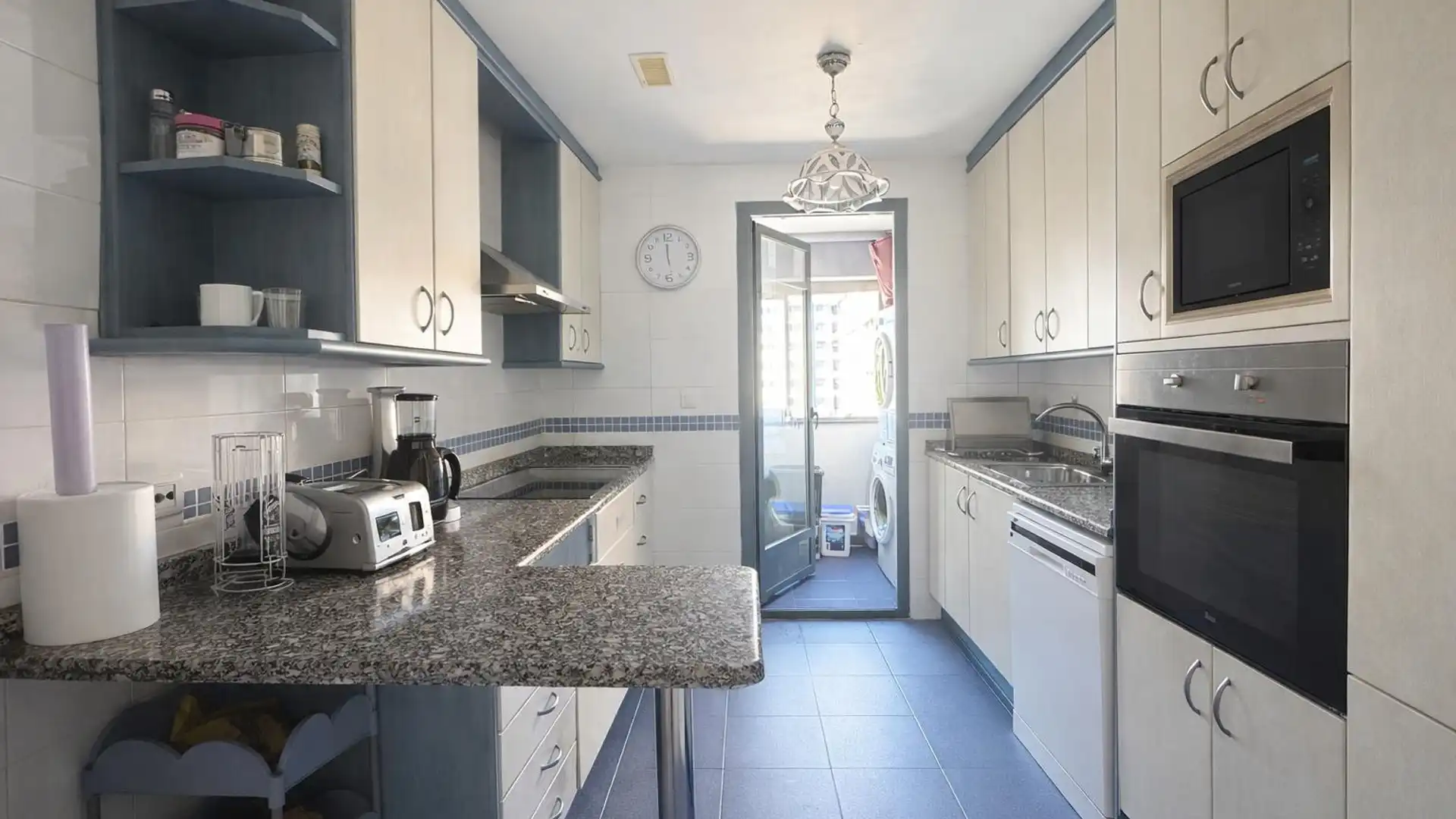 Kitchen of Flat for sale in  Madrid Capital  with Air Conditioner, Heating and Storage room