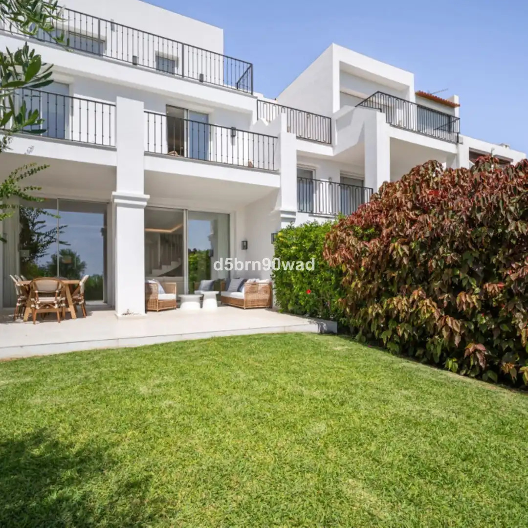 Adosado con jardín en venta en El Paraíso, imagen 2