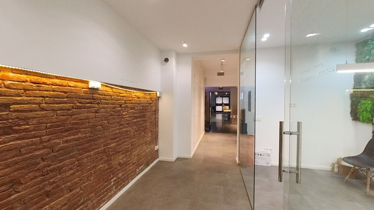 Premises to rent in  Barcelona Capital  with Air Conditioner
