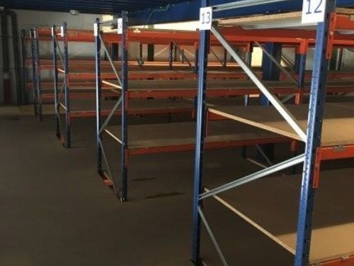 Nave industrial en venta en Boadilla del Monte