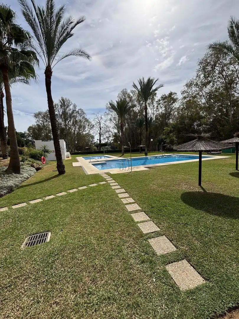 Piscina de Apartamento de alquiler en Benamara - Atalaya