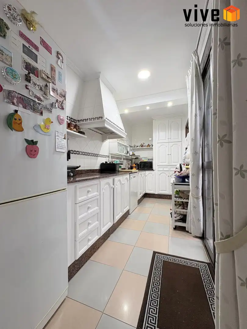 Kitchen of Detached homes for sale in La Puebla del Río  with Storage room and Balcony