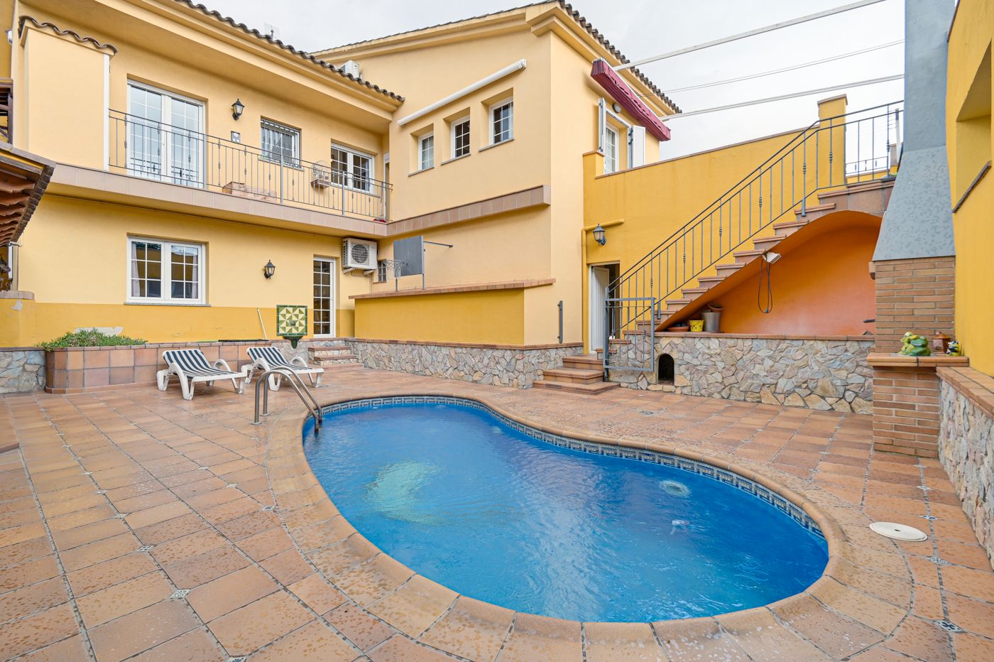 Swimming pool of Country house for sale in Sils  with Terrace and Swimming Pool