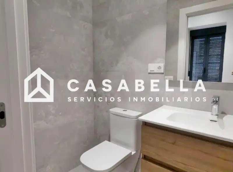 Bany de Pis en venda en Godella amb Aire condicionat, Calefacció i Terrassa