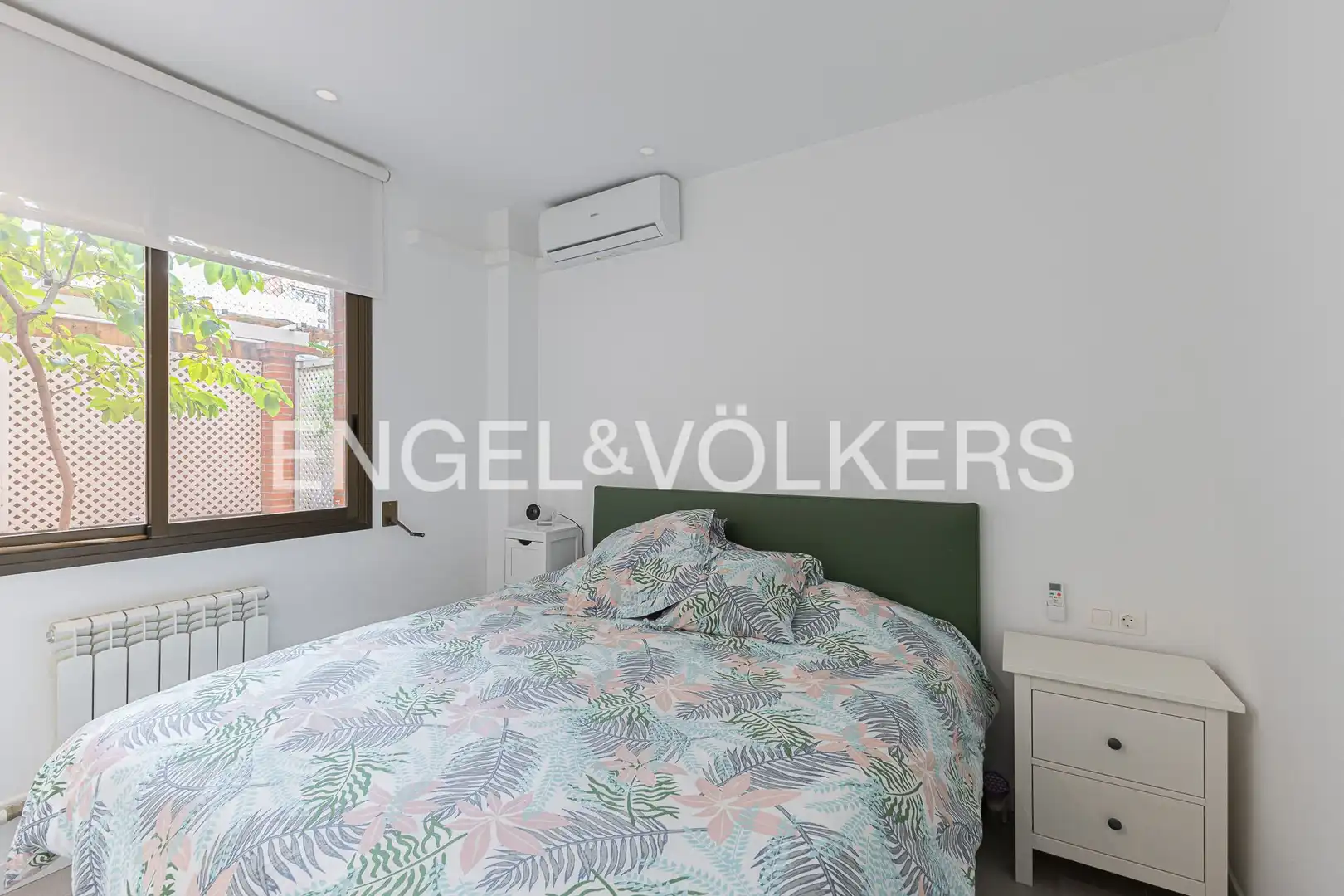 Bedroom of Flat for sale in Barcelona  with Air Conditioner, Heating and Terrace