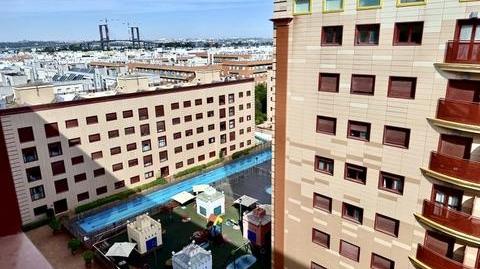 Photo 3 of Flat for sale in Finlandia, El Cano - Los Bermejales, Sevilla