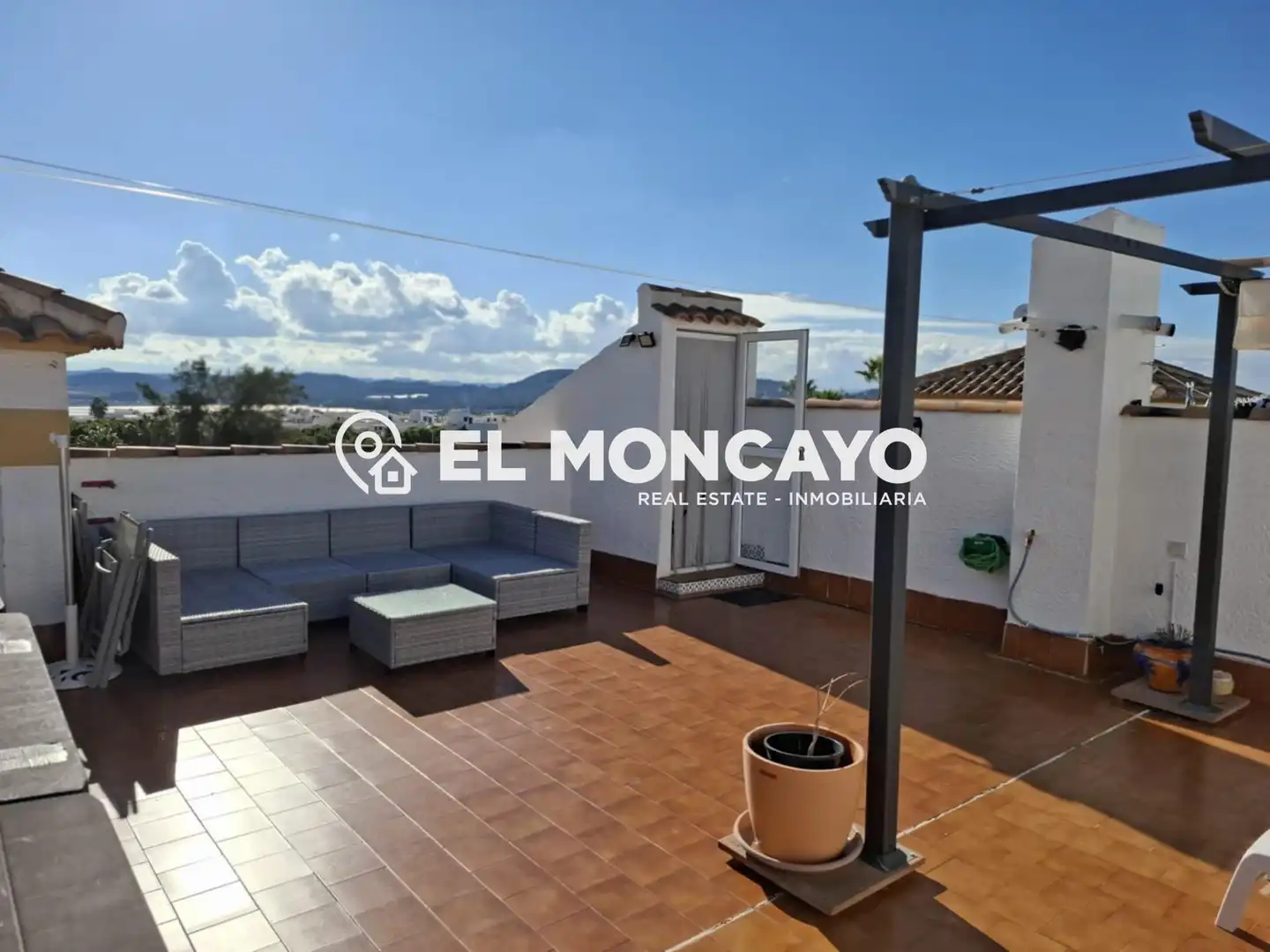 Terrassa de Casa o xalet en venda en Orihuela amb Aire condicionat, Calefacció i Jardí privat