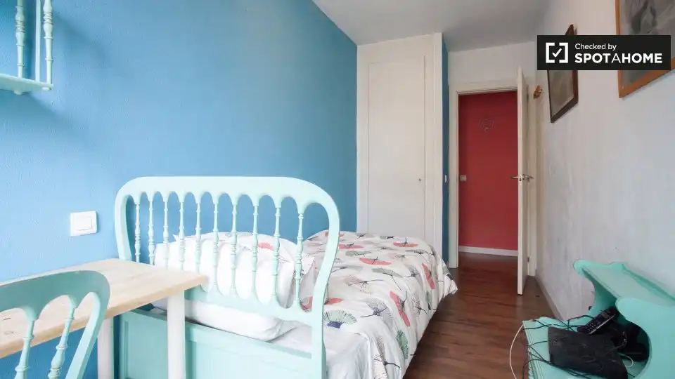 Room in Cuatro vientos