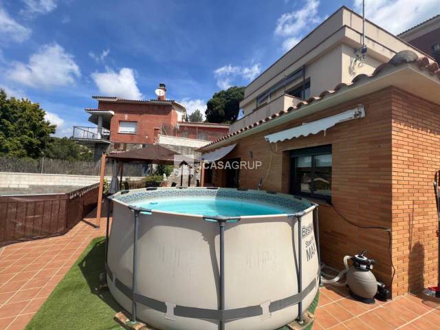 Casa-chalet en Venta en Anuar al-Sadat en Castellnou - Can Mir - Can Solà