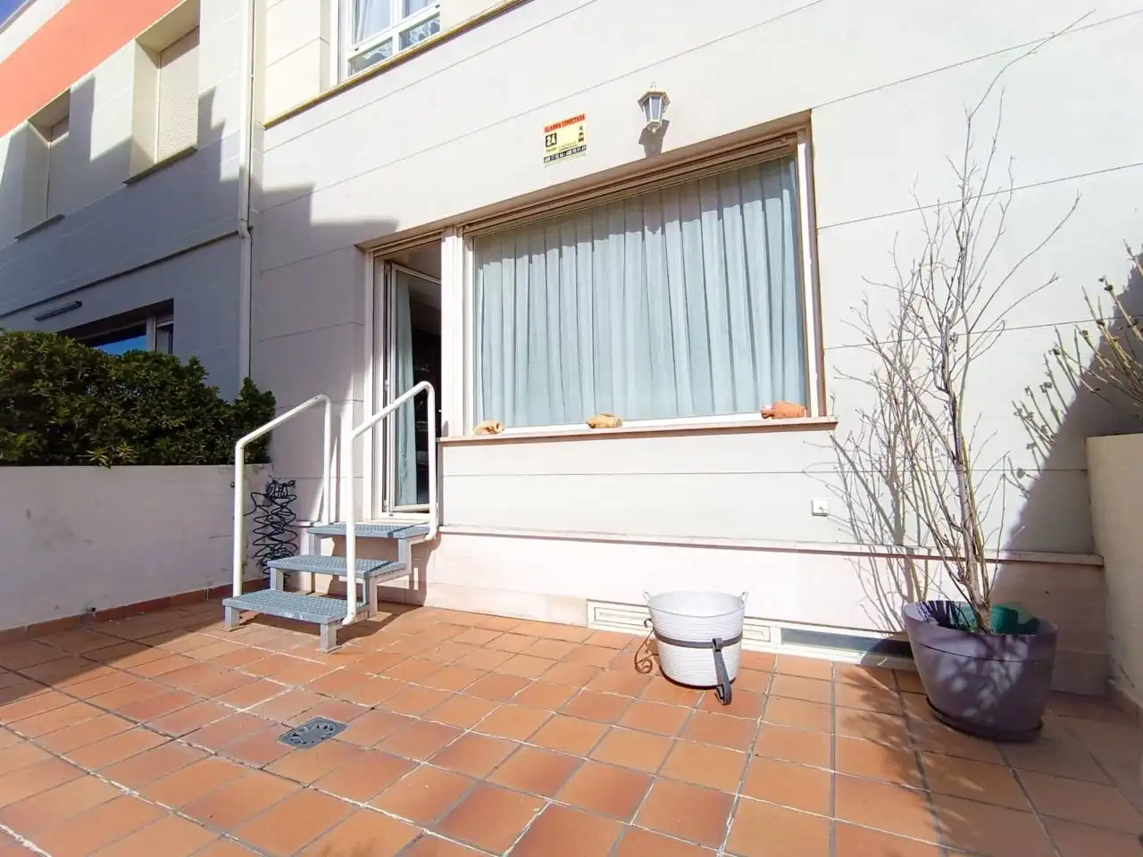 Vista exterior de Casa o xalet en venda en Burgos amb Calefacció, Jardí privat i Parquet