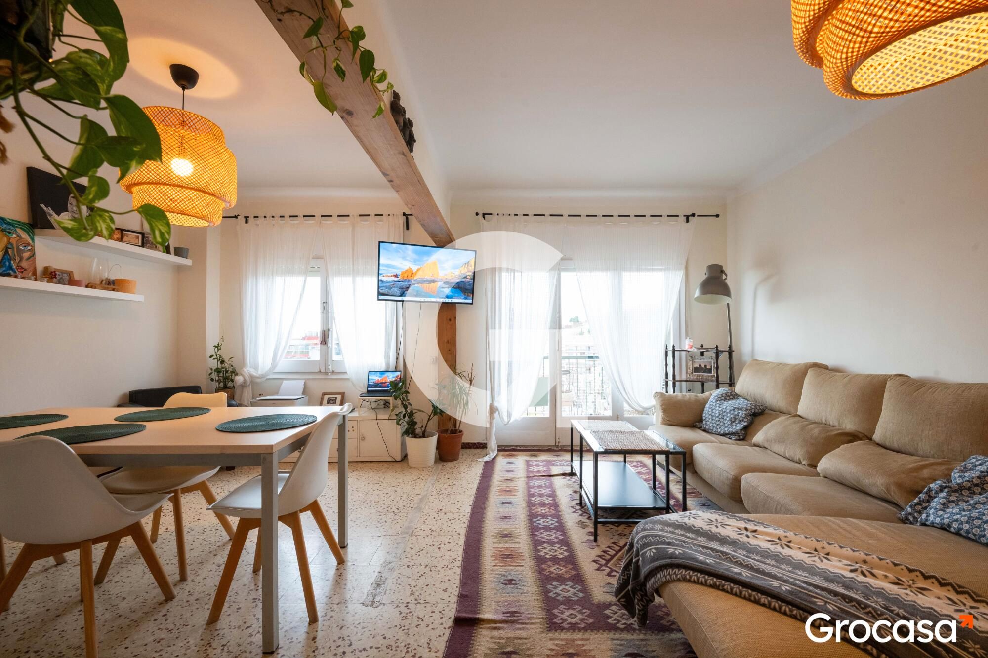 Living room of Flat for sale in Mataró  with Oven, TV and Balcony