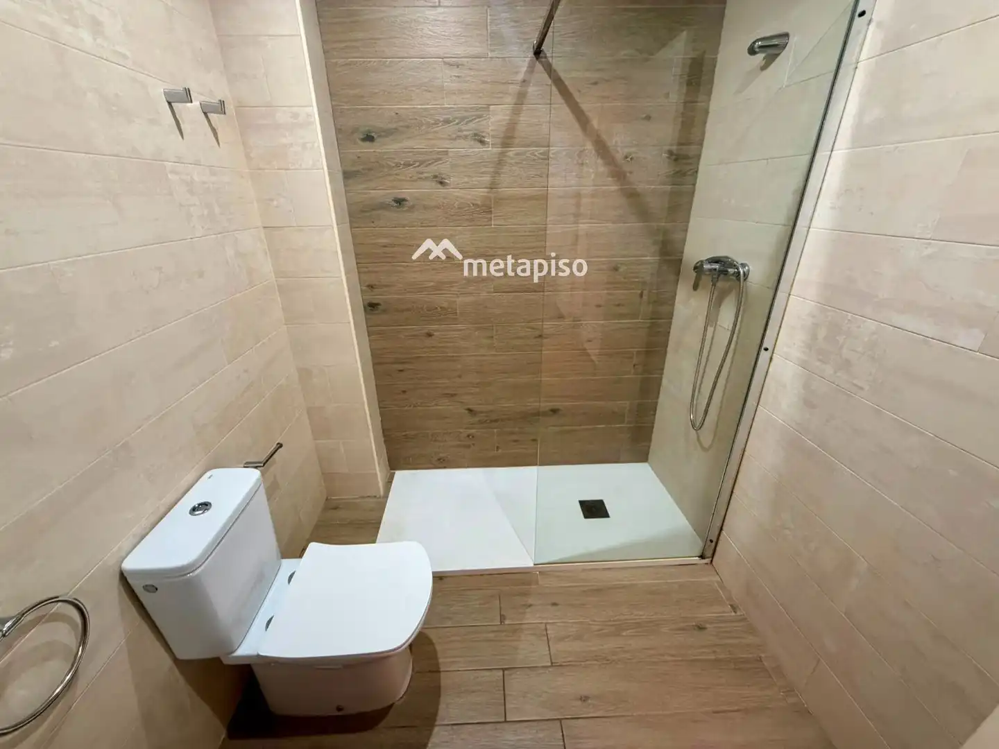 Bathroom of Flat for sale in El Vendrell  with Air Conditioner, Heating and Terrace