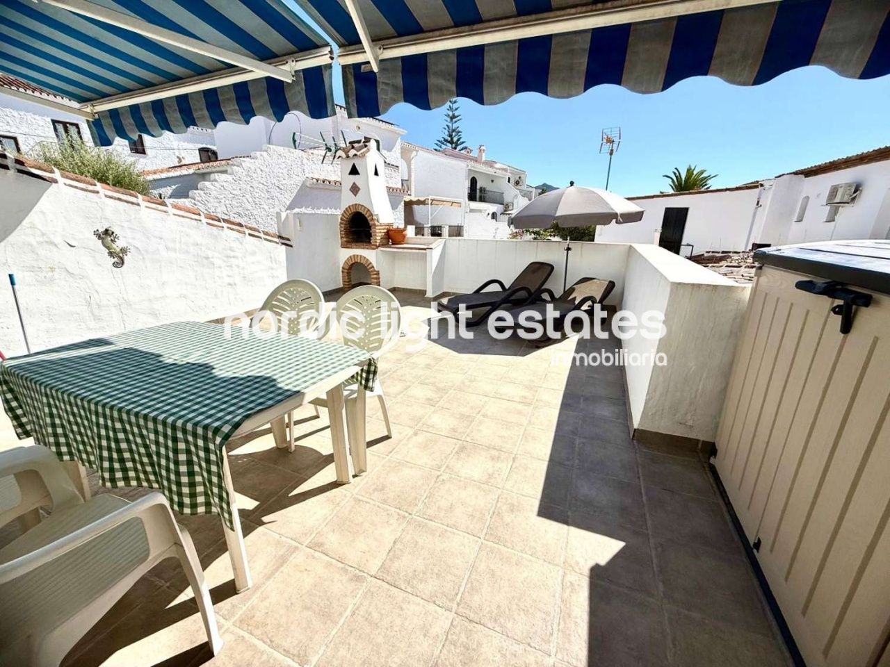 Exterior view of Flat for sale in Nerja  with Air Conditioner, Terrace and Swimming Pool