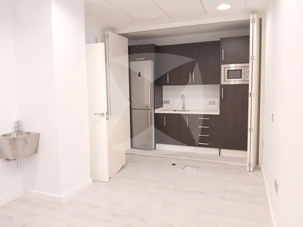 Cuina de Local de lloguer en Badajoz amb Aire condicionat