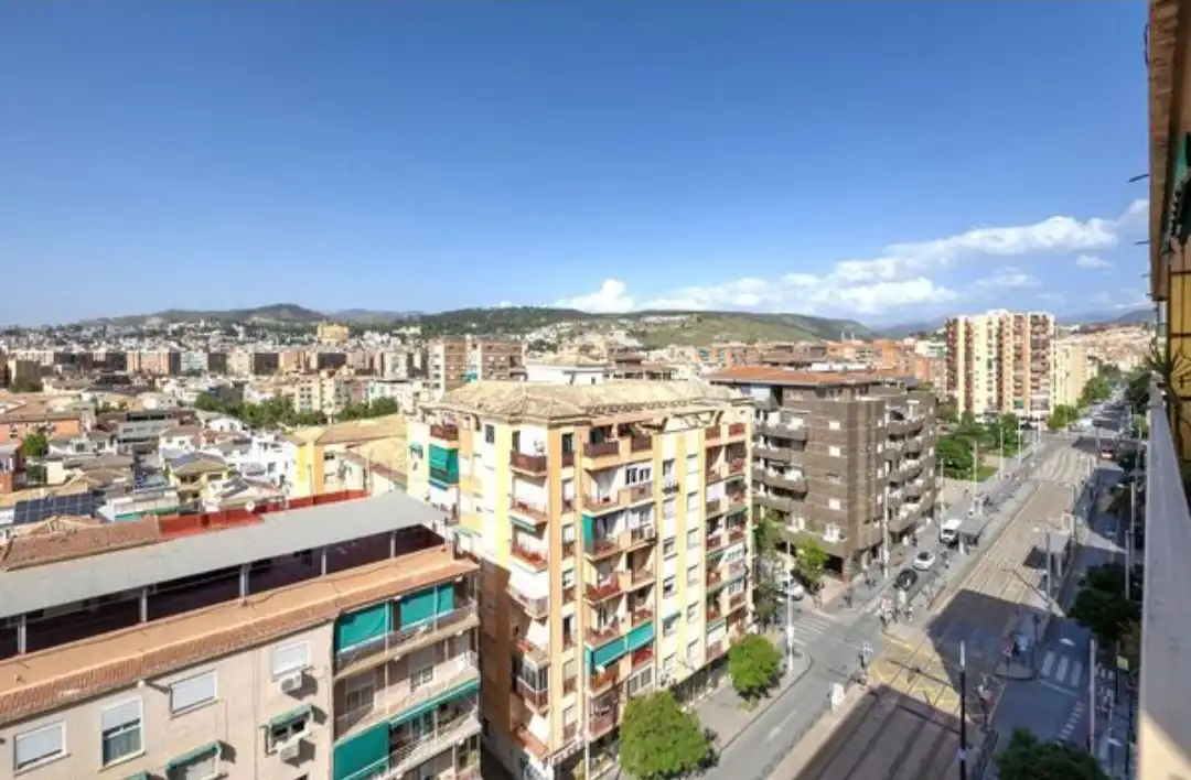 Wohnung zur Miete in Avenida de América, 40, Barrio de Zaidín