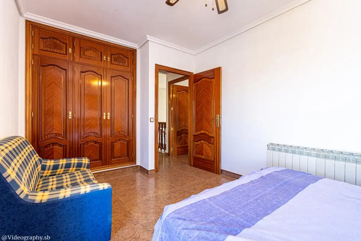Schlafzimmer von Haus oder Chalet zum Verkauf in Mondéjar mit Heizung, Schwimmbad und Möbliert