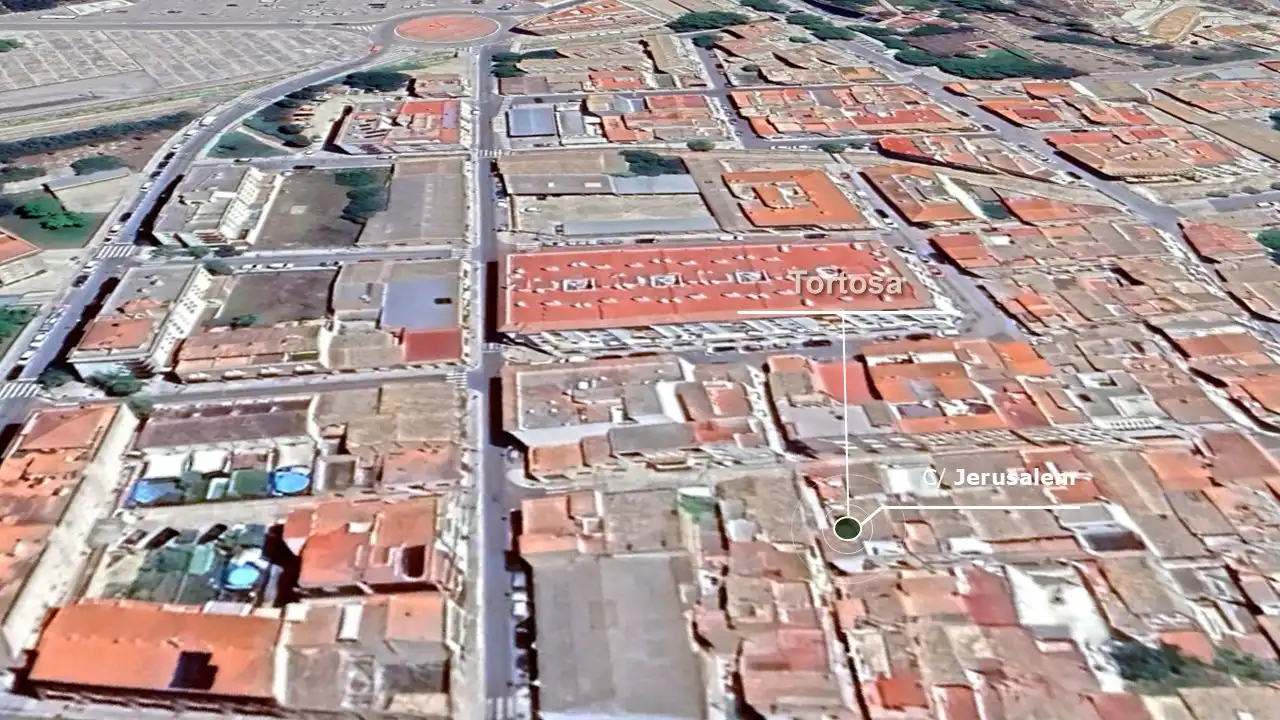 Vista exterior de Oficina en venda en Tortosa