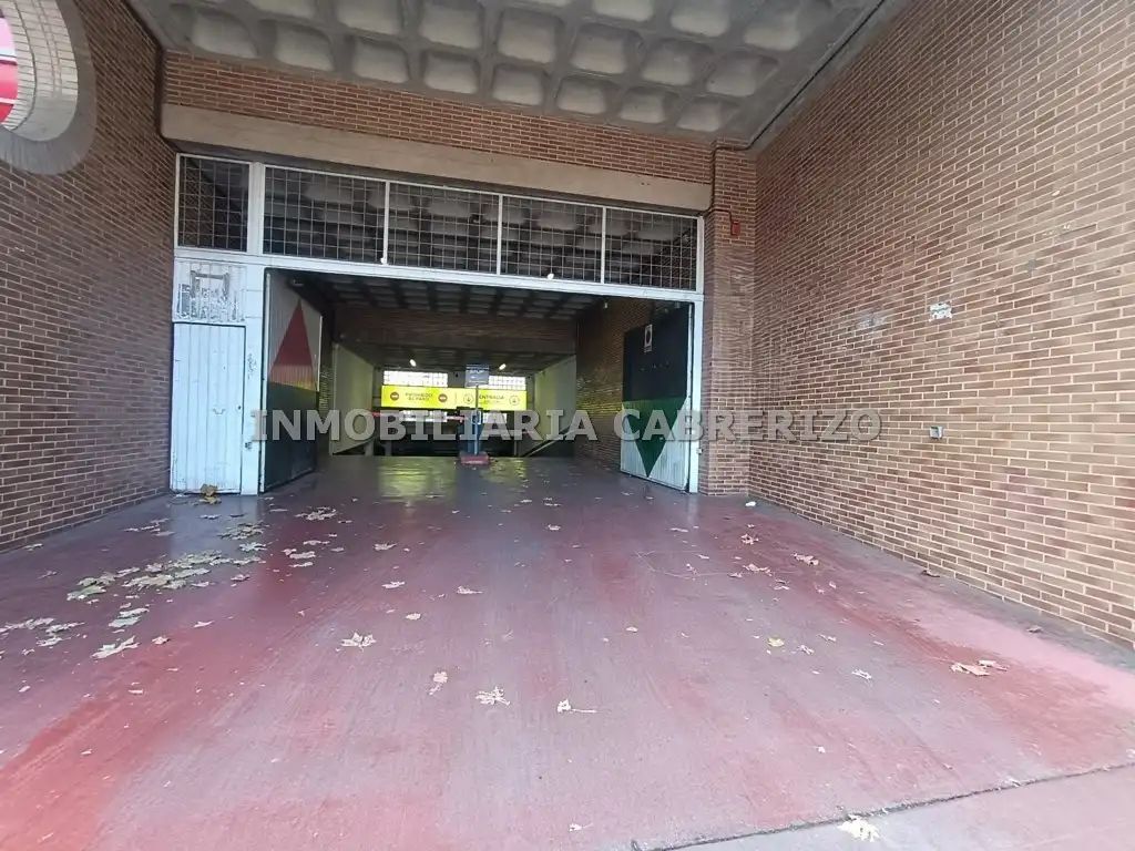 Aparcament de Garatge en venda en  Logroño