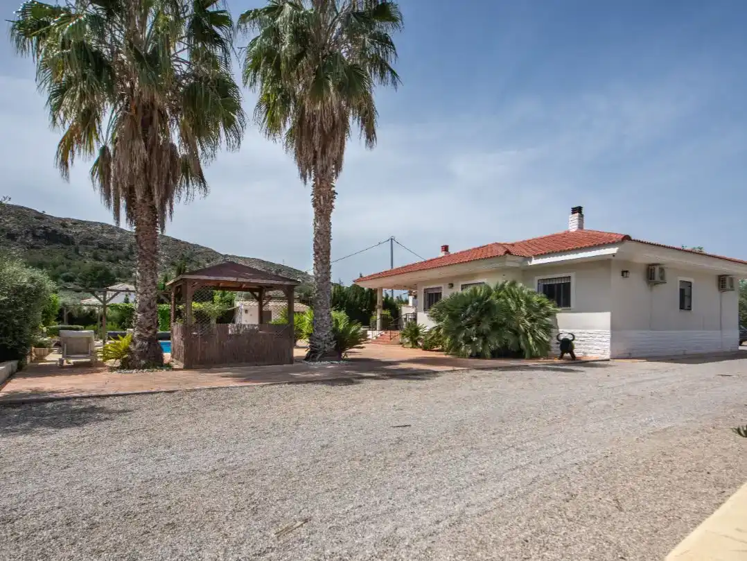 Vista exterior de Piso en venta en Calasparra con Aire acondicionado, Piscina y Amueblado