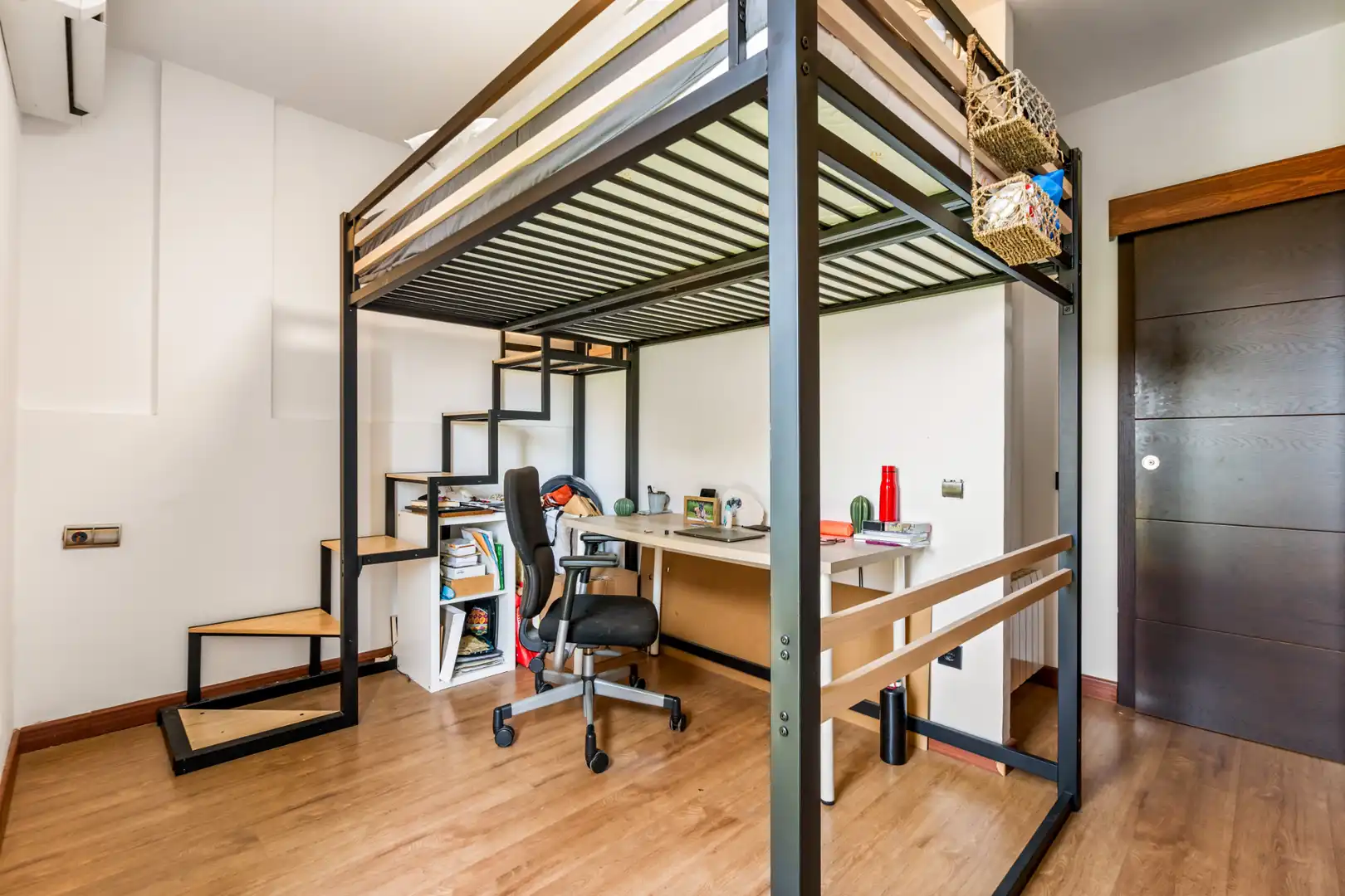 Schlafzimmer von Wohnung zum Verkauf in Castelldefels mit Klimaanlage, Heizung und Terrasse
