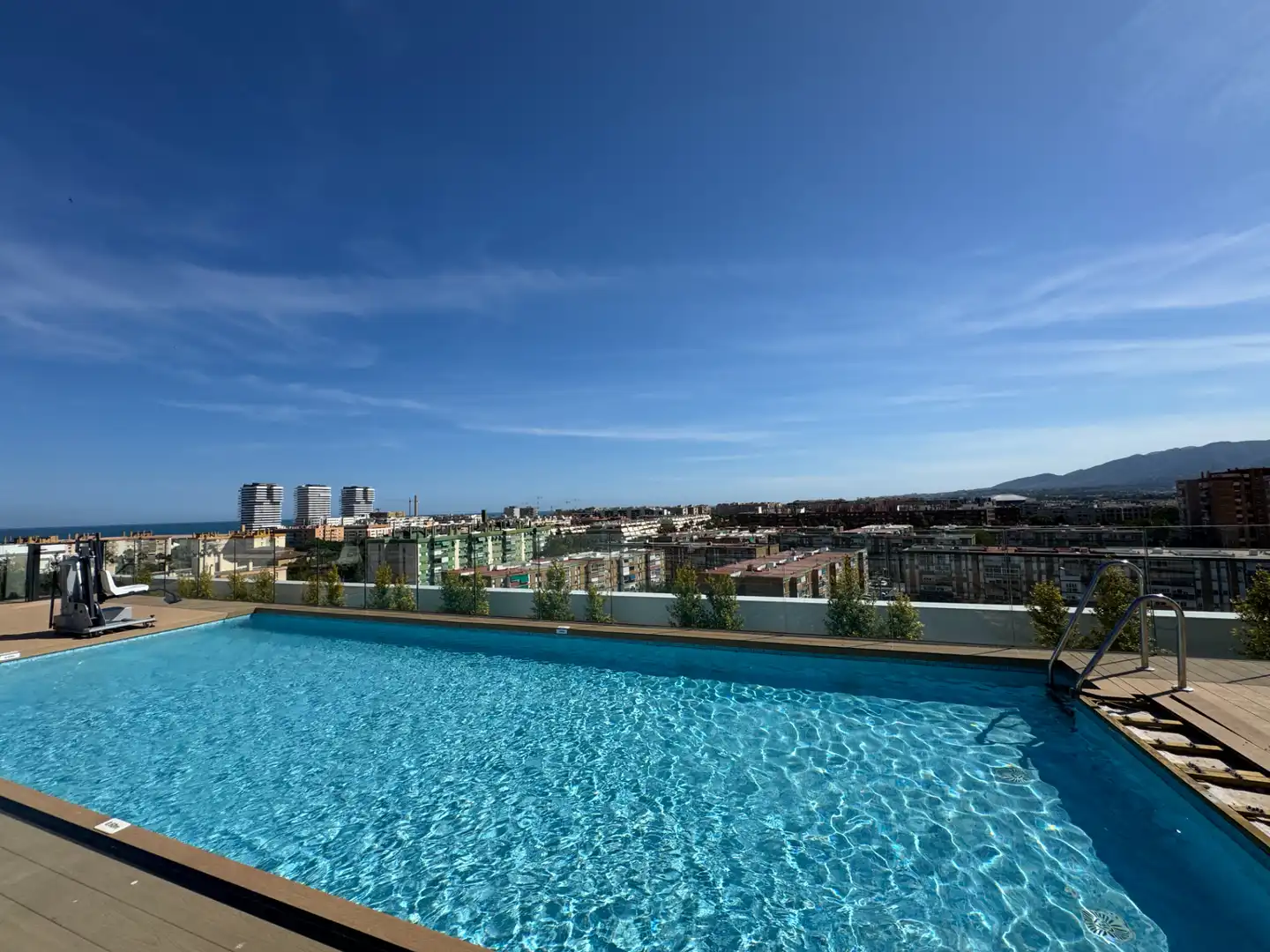 Schwimmbecken von Wohnung zur Miete in Málaga mit Klimaanlage, Terrasse und Abstellraum