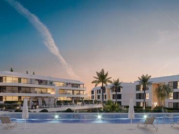 Àtic amb piscina en venda a Estepona Pueblo