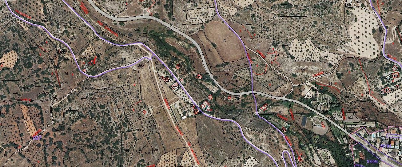 Land for sale in Carabaña