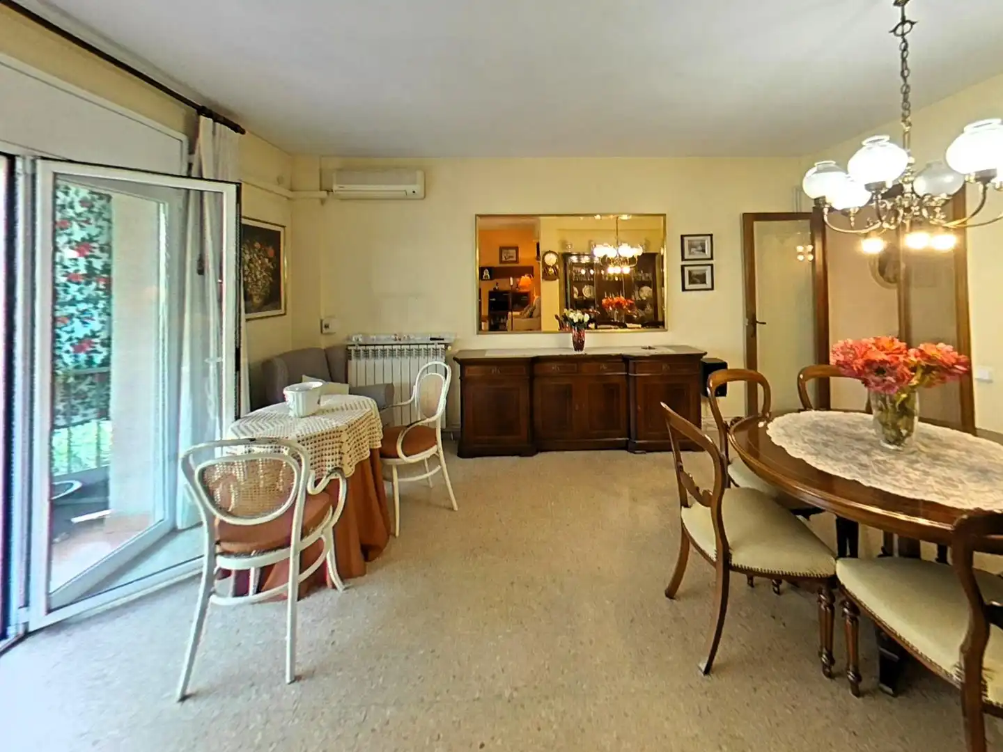 Dining room of Flat for sale in Sabadell  with Air Conditioner, Heating and Storage room