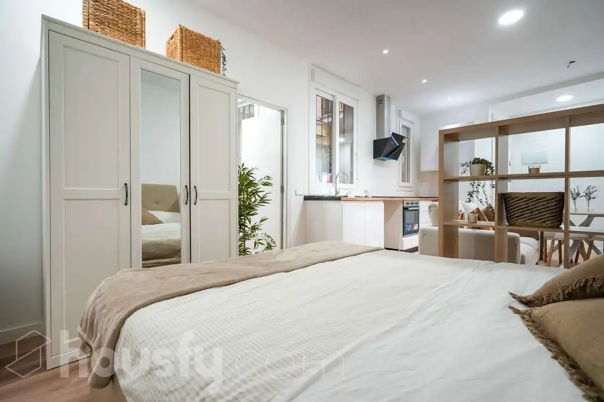Bedroom of Ground floor for sale in Madrid  with Air Conditioner, Heating and Parquet flooring