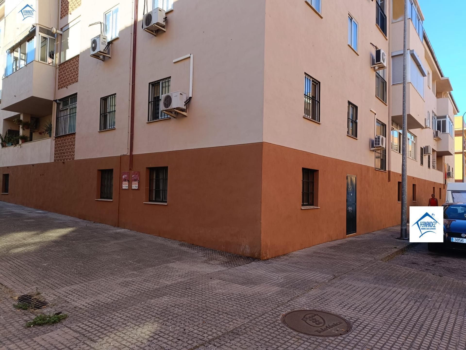 Vista exterior de Traster en venda en Cáceres Capital