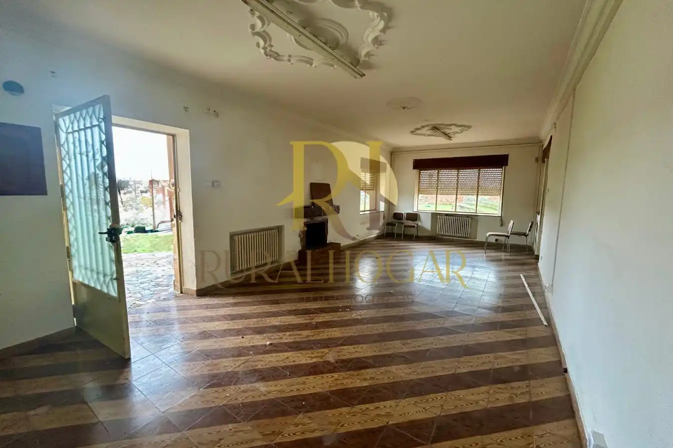 Living room of Houses for sale in Santas Martas  with Heating, Private garden and Terrace