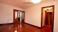 Bedroom of Flat for sale in Bilbao 