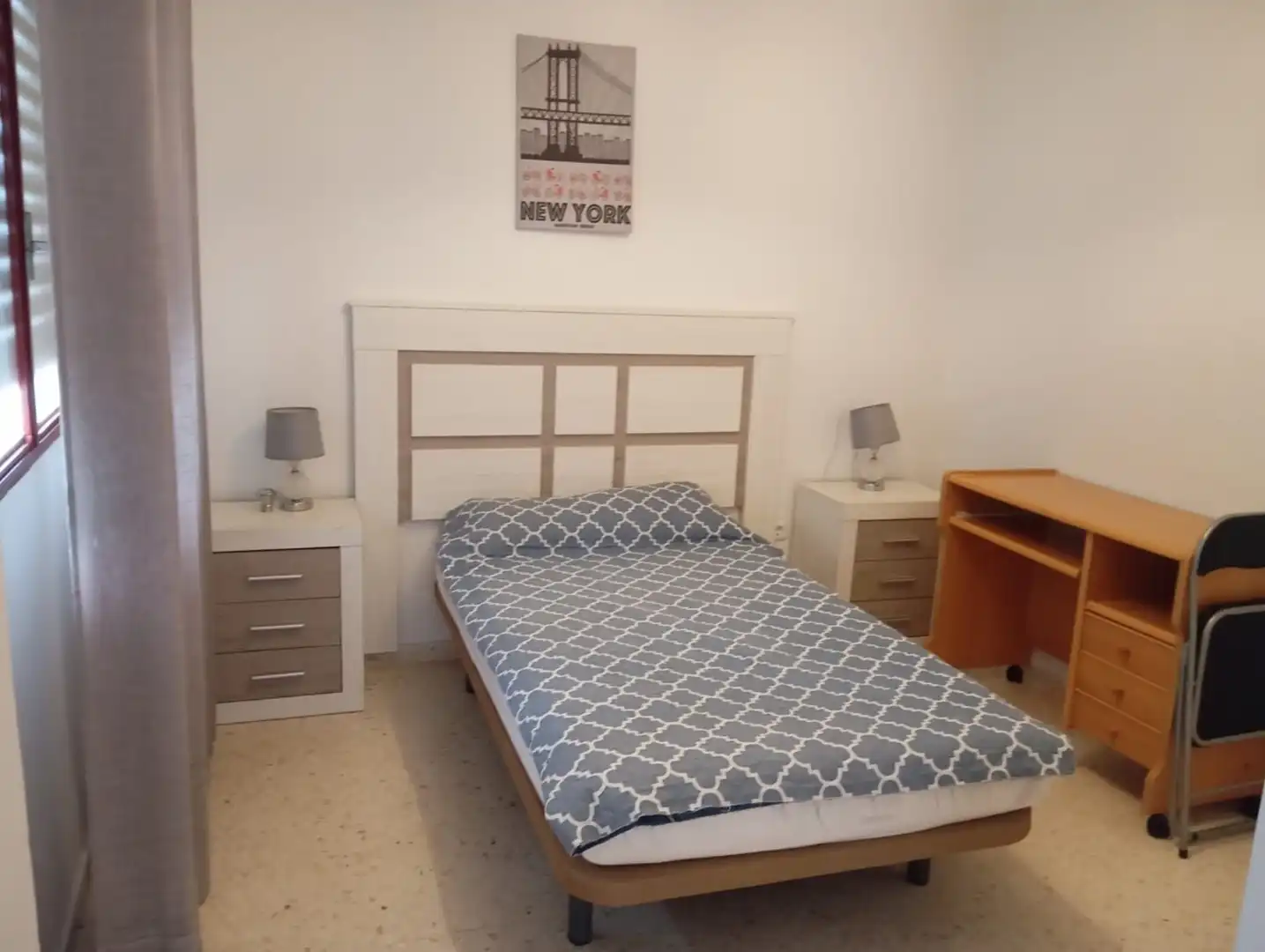 Schlafzimmer von Wohnung zur Miete in Jaén mit Möbliert