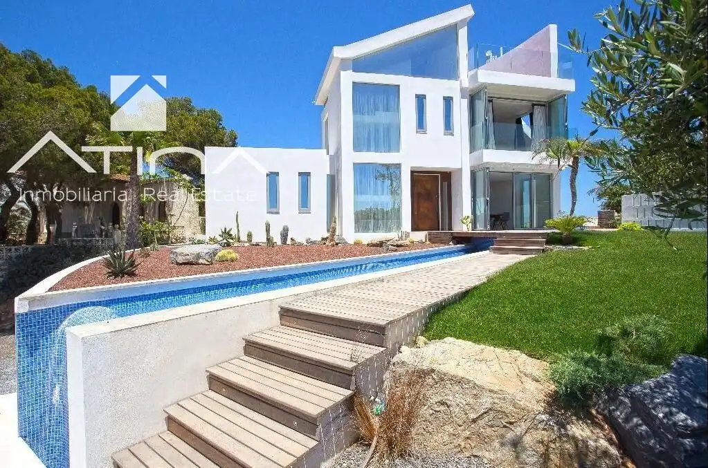 Vista exterior de Casa o xalet en venda en Jávea / Xàbia amb Aire condicionat, Calefacció i Jardí privat