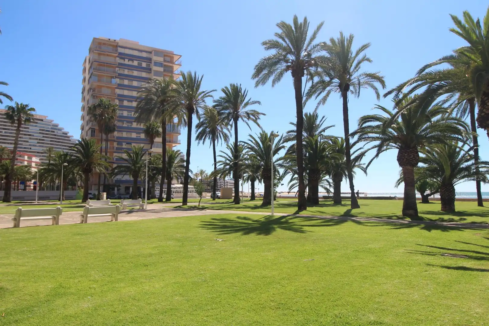 Vista exterior de Apartamento en venta en Cullera con Terraza, Amueblado y Balcón