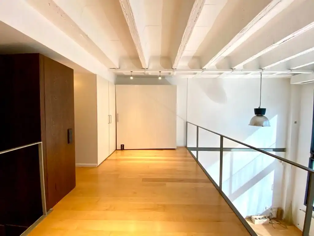 Loft mieten mit Kaufoption in Carrer d'Àvila, El Poblenou