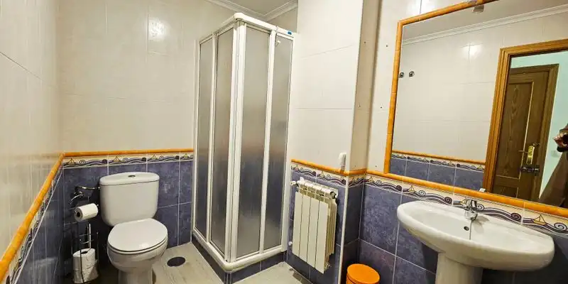 Bathroom of Flat for sale in Quintanar de la Orden  with Terrace, Furnished and Balcony