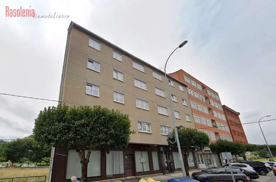 Local comercial en venda a Estrada Castela 240