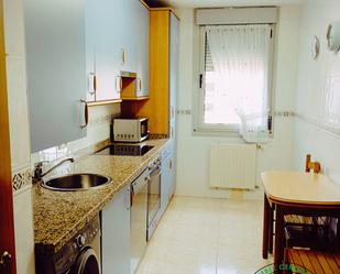 Kitchen of Flat to rent in Oviedo   with Heating